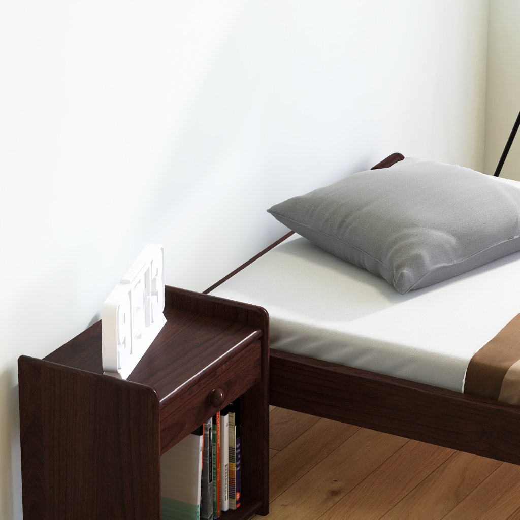 Detail pevné konstrukce a masivního borovicového dřeva