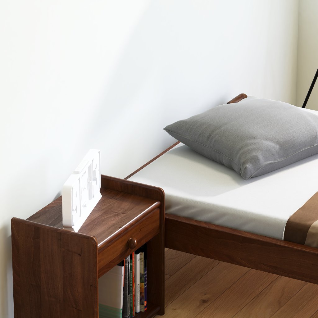 Detail pevné konstrukce a masivního borovicového dřeva