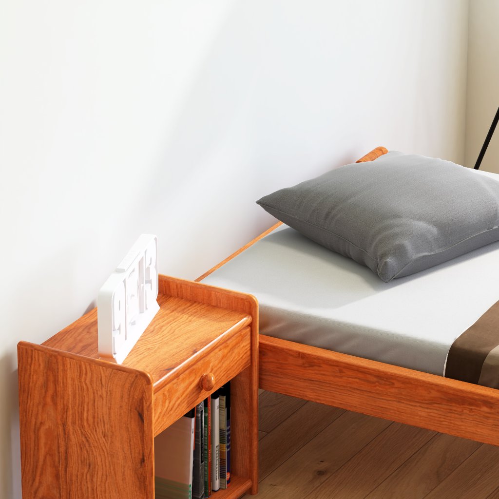 Detail pevné konstrukce a masivního borovicového dřeva