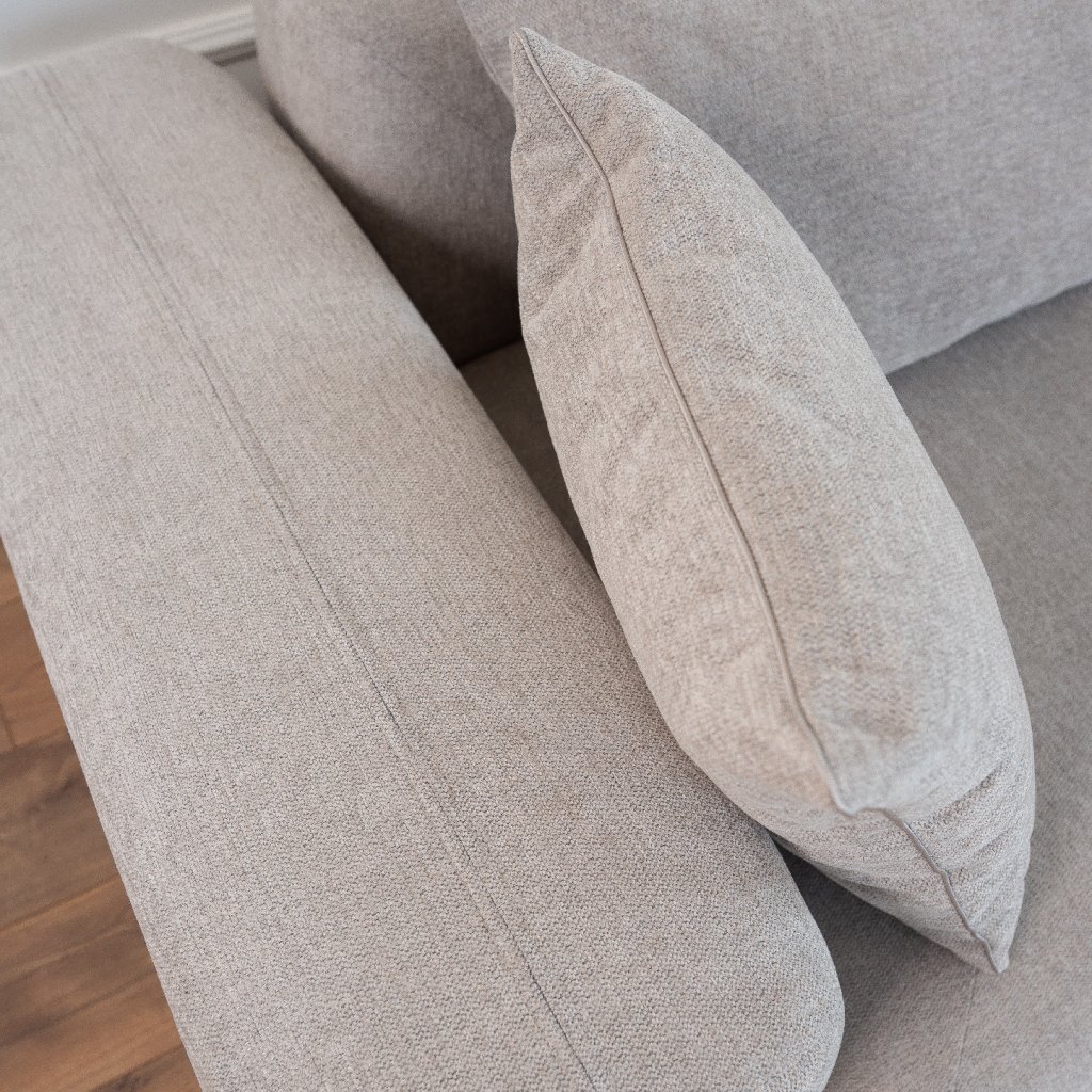 Detail polštář Modini