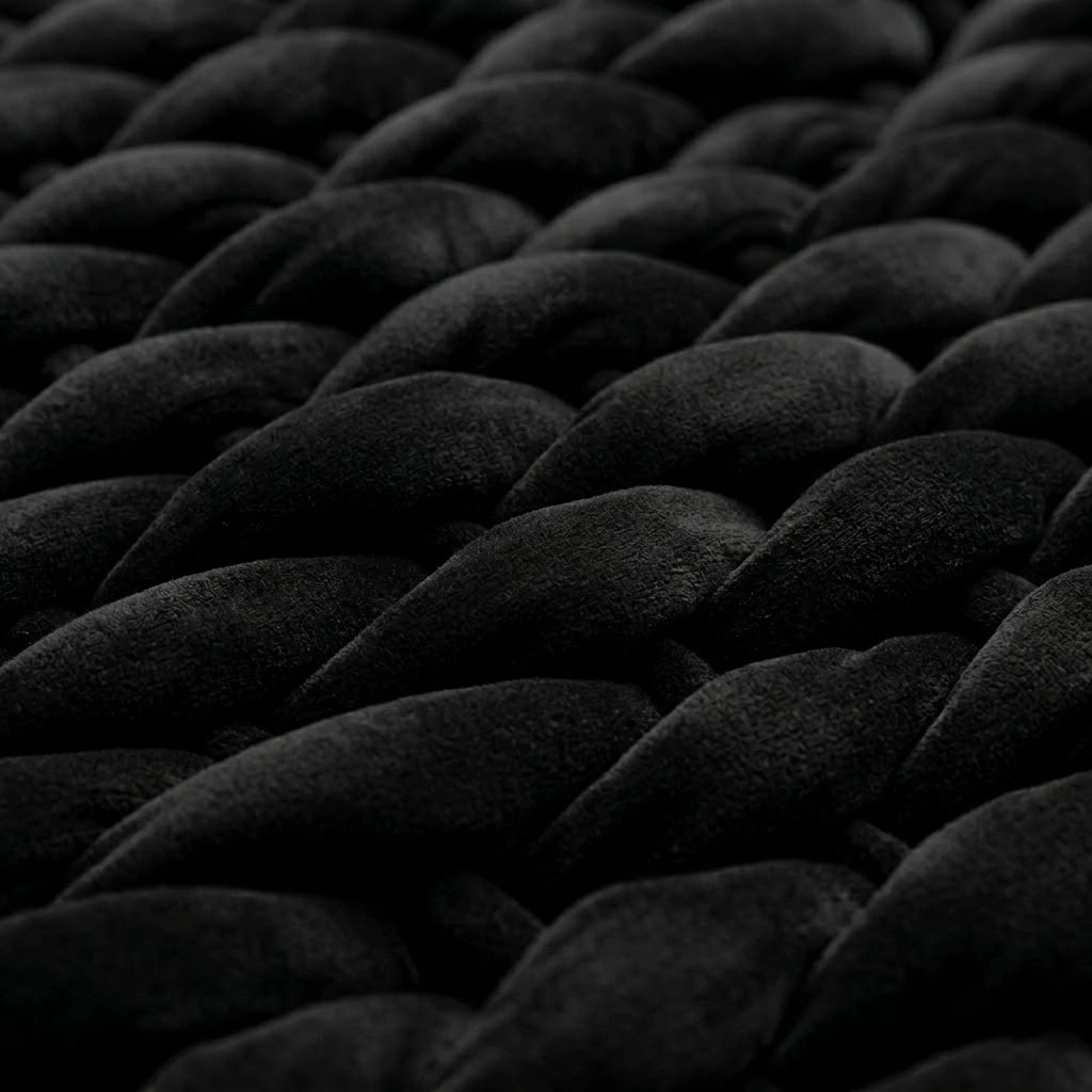 detail vyšívání